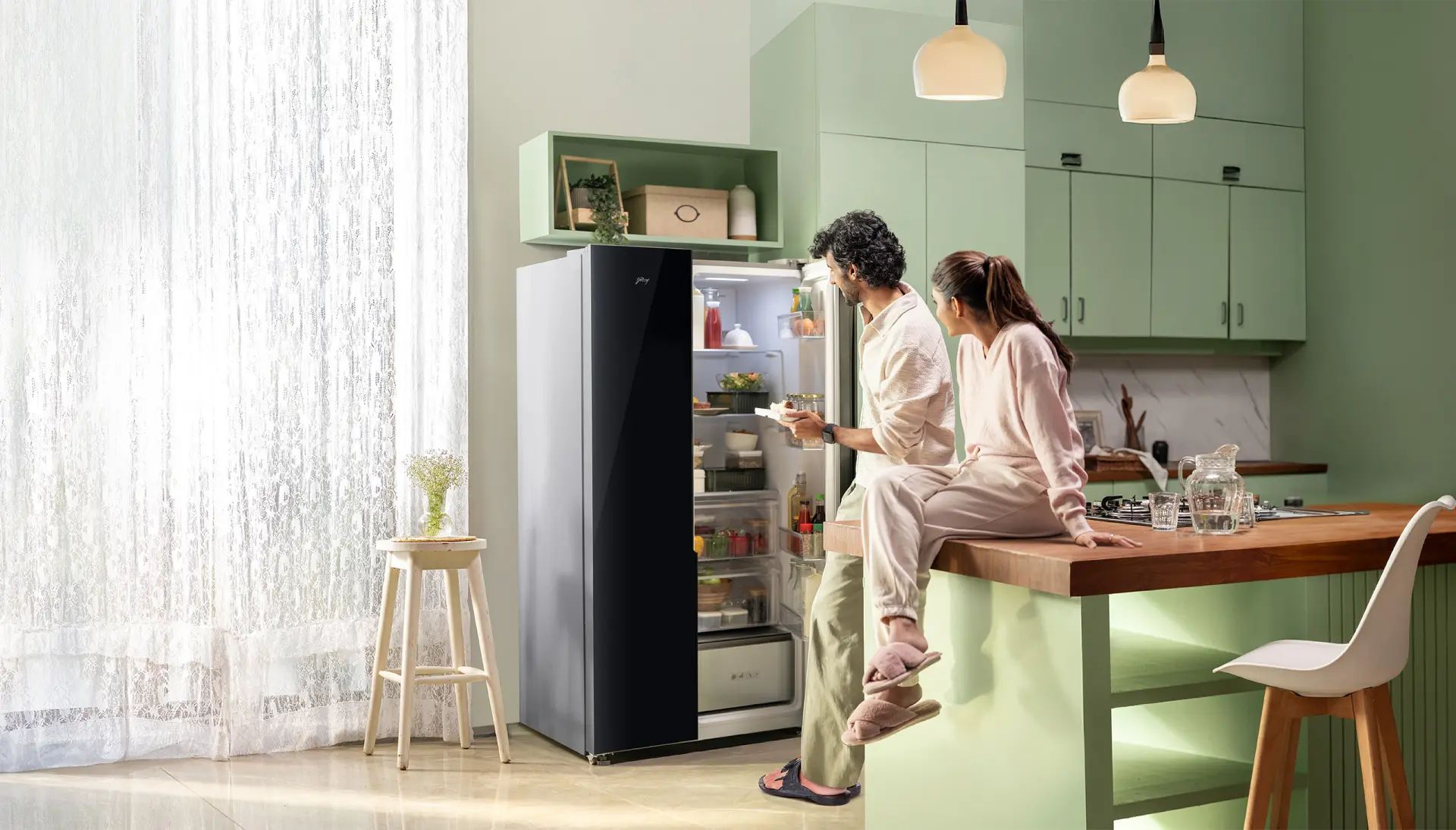 Side by Side Refrigerator 600L Eon Velvet Opera Black